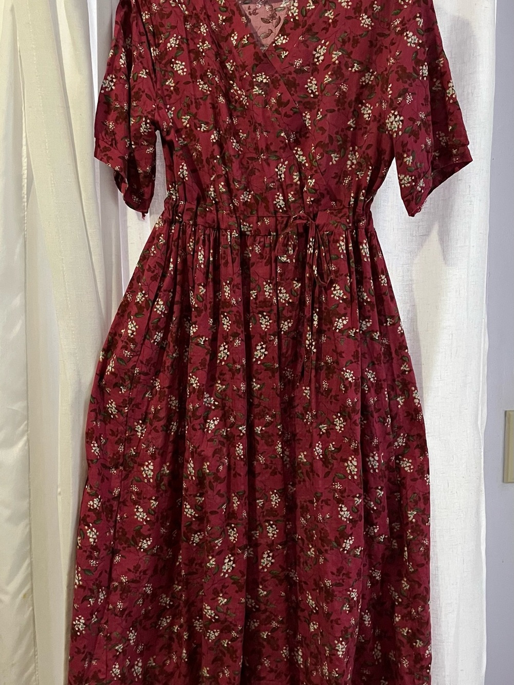 Floral Tie-Waist Midi Dress in Burgundy